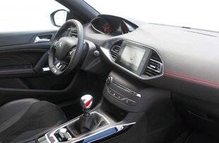 Sport Auto 746 Peugeot 308 GTi
