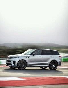 Sport Auto 747 DANS LE RANG