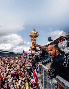 Sport Auto 751 Dans les coulisses des grands prix