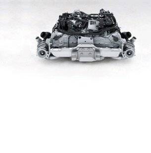 Sport Auto 765 Le moteur de la Porsche 911 Turbo S (992.2)