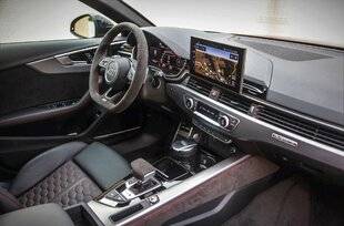 Sport Auto 765 Audi RS 4 (B9)