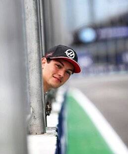 Sport Auto 767 Dans les coulisses des grands prix