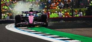 Sport Auto 768 Clap de fin pour Renault