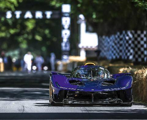 Sport Auto 775 Red Bull RB17