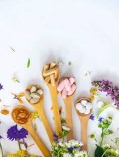 Psychologies Magazine 473 Faut-il se fier aux COMPLÉMENTS ALIMENTAIRES ?