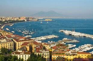 L'Auto-Journal évasion & SUV 105 NAPOLI À LA FOLIE