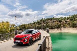 L'Auto-Journal évasion & SUV 106 THÉORIE DE LA RELATIVITÉ