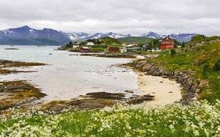 L'Auto-Journal évasion & SUV 109 UN JOUR SANS FIN EN NORVÈGE DU NORD