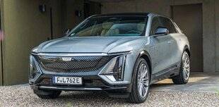 L'Auto-Journal évasion & SUV 109 CADILLAC FAIT SON COME-BACK !