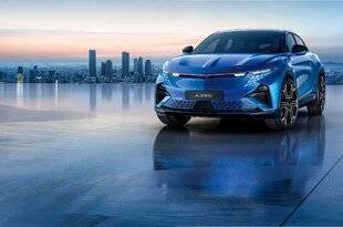 L'Auto-Journal évasion & SUV 113 IL VA NOUS ÉLECTRIFIER !