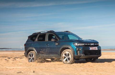 L'Auto-Journal évasion & SUV 118 DACIA BIGSTER SANS ARBRE MAIS PLUS VERT
