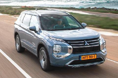 L'Auto-Journal évasion & SUV 118 Mitsubishi Outlander Reprise en main
