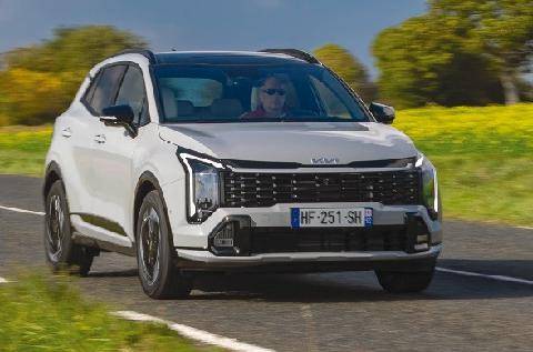 L'Auto-Journal évasion & SUV 118 Kia Sportage Grand nettoyage de gamme
