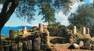 Les Cahiers de Science & Vie 223 BALADES ARCHÉOLOGIQUES EN FRANCE