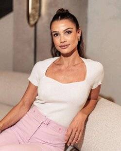 Biba Poche 541 RENCONTRE AVEC Sissy Mua