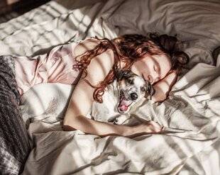 Biba Poche 545 Dormir avec son chien : une bonne idée ?