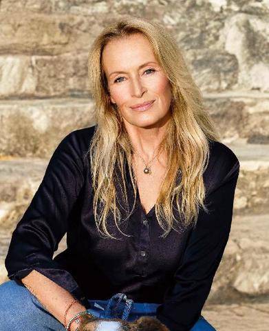 Biba Poche 549 En cuisine avec Estelle Lefébure