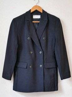 Modes & Travaux 1465 le blazer se met sur son 31
