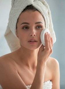 Modes & Travaux 1468 DÉMAQUILLAGE, ON VOUS DIT TOUT !