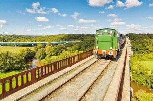 Modes & Travaux 1485 ET J'ENTENDS SIFFLER LE TRAIN…