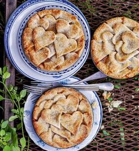 Modes & Travaux 1485 FIGUES & AMANDES POUR 4 PERSONNES