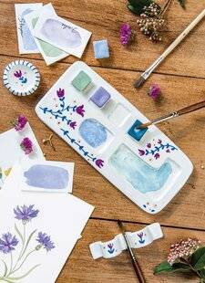 Modes & Travaux 1494 UNE PALETTE DE PEINTURE et ses accessoires