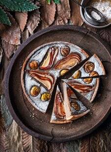 Modes & Travaux 1499 TARTE AUX POIRES et frangipane de châtaignes