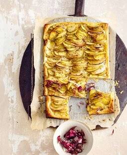Modes & Travaux 1499 Tarte fine de pommes de terre au radicchio