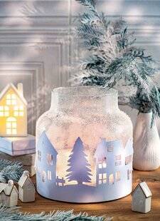 Modes & Travaux 1502 UN MINI-VILLAGE DE NOËL illumine