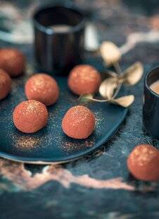 Modes & Travaux 1502 TRUFFES haute couture