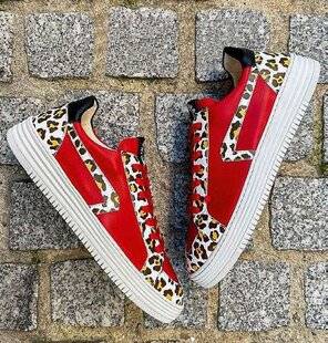 Modes & Travaux 1503 DES BASKETS PERSONNALISABLES