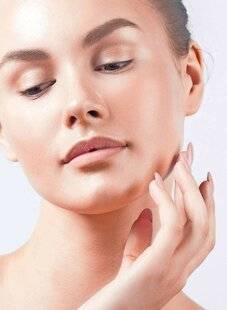 Modes & Travaux 1505 ON VEUT une peau parfaite