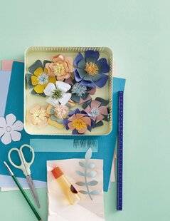 Modes & Travaux 1506 LE PAPIER nous fait des fleurs