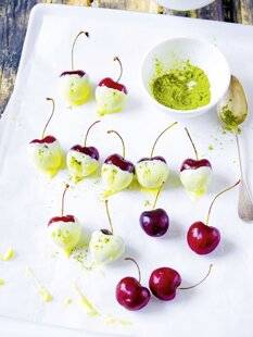 Modes & Travaux 1507 Bonbons de cerises au chocolat blanc