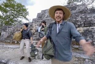 Hors-Séries 173 Le youtubeur le plus suivi maudit par les Mayas ?