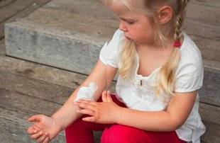 Science & Vous par Science et Vie 40 Pourquoi j'ai toujours de l'eczéma au même endroit ?