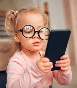Science & Vous par Science et Vie 40 Porter les lunettes de quelqu'un d'autre abîme-t-il les yeux ?