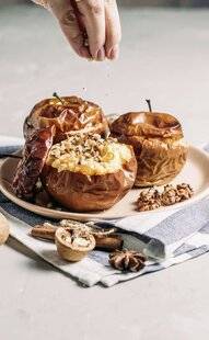 Marmiton 79 Pomme au four aux noix et aux raisins