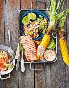 Marmiton 84 Saumon et maïs grillés, salsa à l'avocat