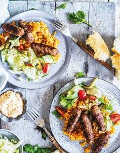 Marmiton 84 Cevapcici, riz à la tomate et crudités