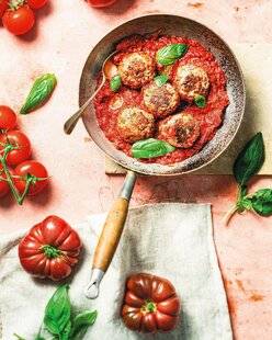 Marmiton 84 Boulettes de porc à la sauce tomate et au basilic