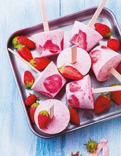 Marmiton 84 Petits-suisses glacés aux fraises