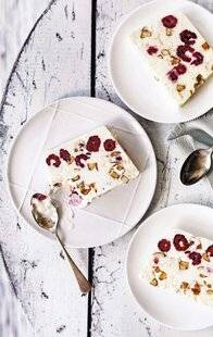 Marmiton 86 Nougat glacé aux framboises