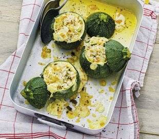 Marmiton 89 Courgettes farcies au crabe et à la scamorza fumée