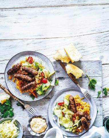 Marmiton 91 Hachés de viande, riz à la tomate et crudités