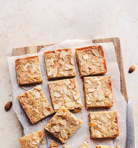 Marmiton 91 Blondie chocolat blanc, amandes et eau de rose