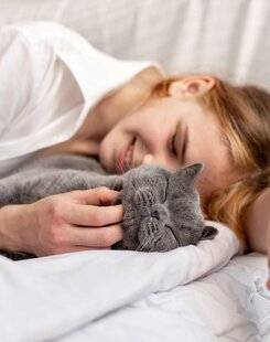 Marie France 338 HEUREUX comme un chat