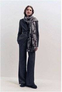 Marie France 342 COMMENT PORTER le tailleur-pantalon ?