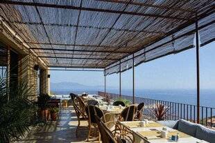 Marie France 342 INSPIRATION GRECQUE EN CORSE