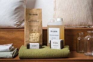 Marie France 344 UNE VITRINE PARISIENNE POUR LA PLUS VIEILLE SAVONNERIE MARSEILLAISE